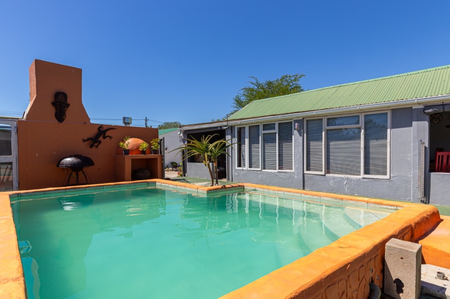 3 Bedroom Property for Sale in Velddrif Western Cape